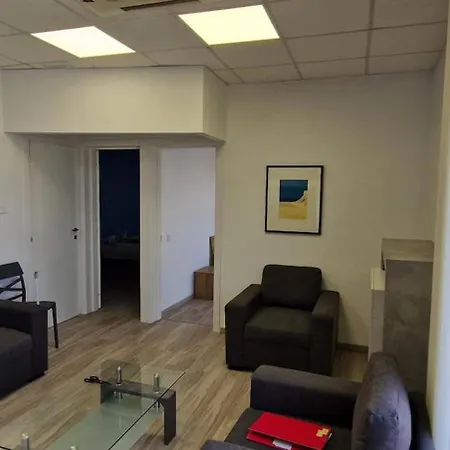 Modern 2br In Malta * 斯利马