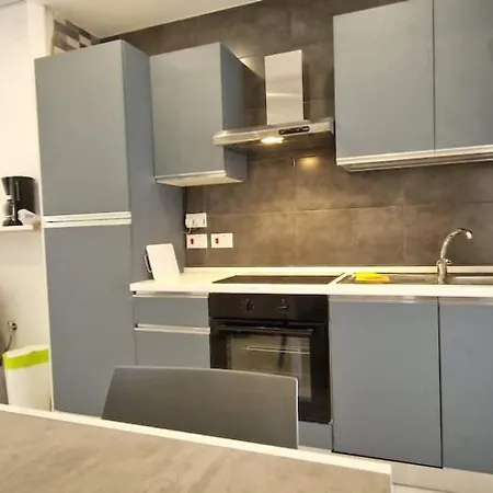Modern 2br In Malta 斯利马